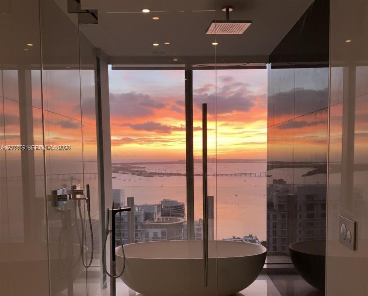 300 Biscayne Boulevard Way 4201E — photo 6