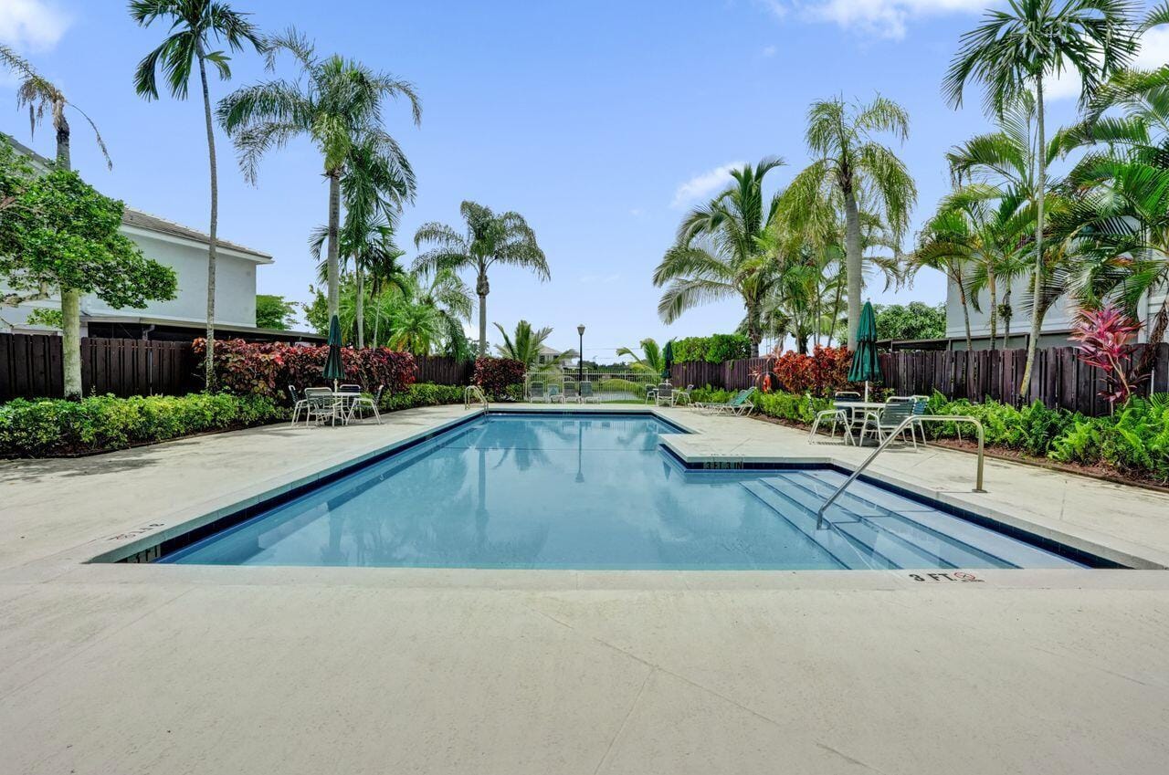 4737 Grapevine Way, Davie, FL 33331 photo 19