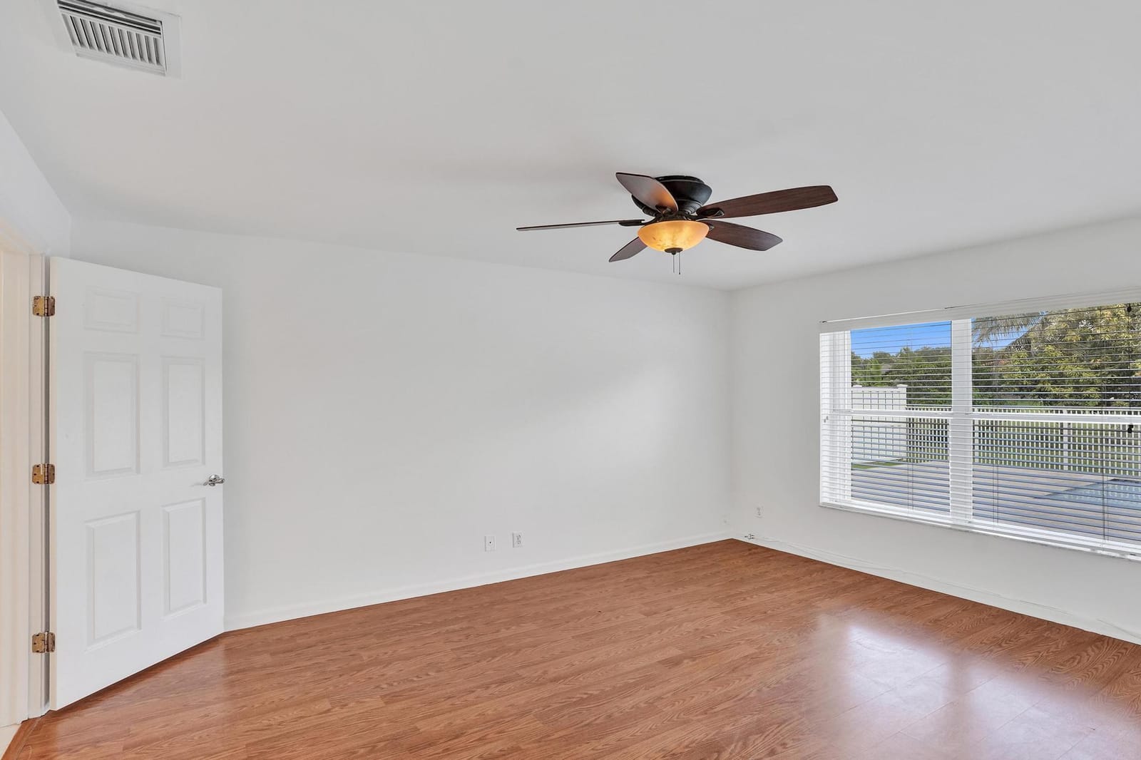 10729 EDINBURGH Street, Cooper City, FL 33026 photo 16