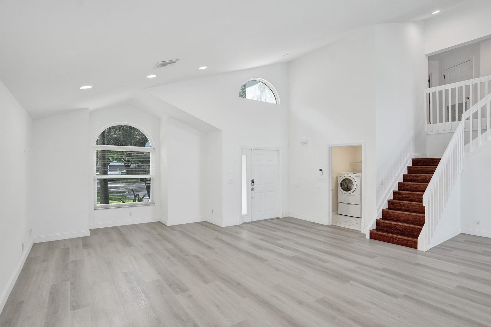 10729 EDINBURGH Street — photo 7