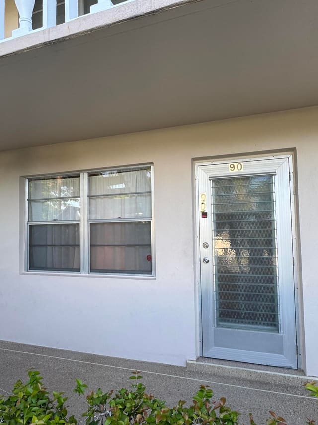 90 WINDSOR E, Windsor, West Palm Beach, FL