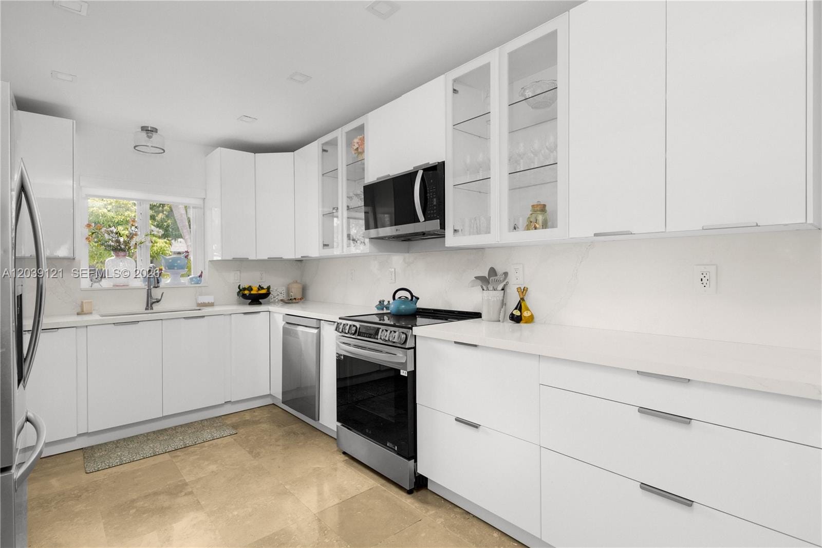 8920 NE 9th Court, Miami, FL 33138 photo 13