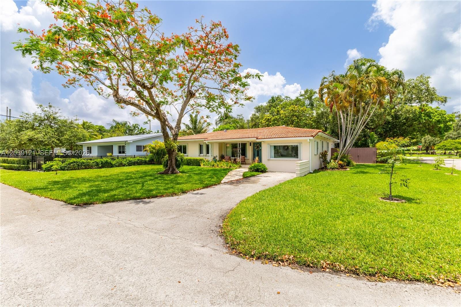 8920 NE 9th Court, Miami, FL 33138 photo 28