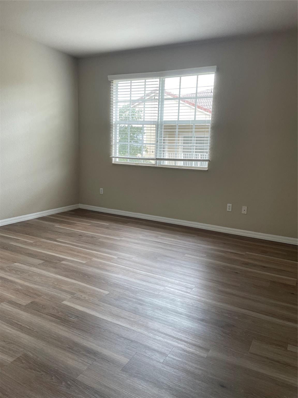 9076 PRESTON Place 9076 — photo 4