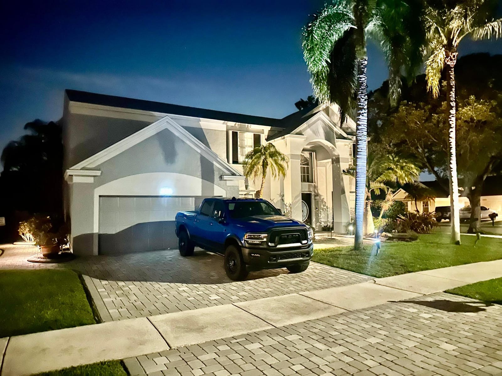 10319 GROVE Street — photo 2
