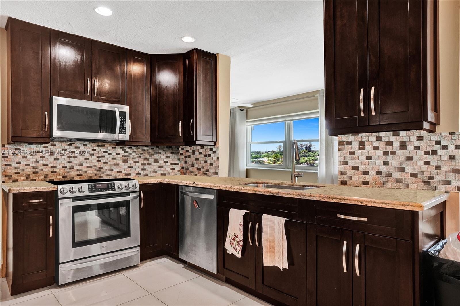 215 SE 3rd Avenue 501C — photo 2