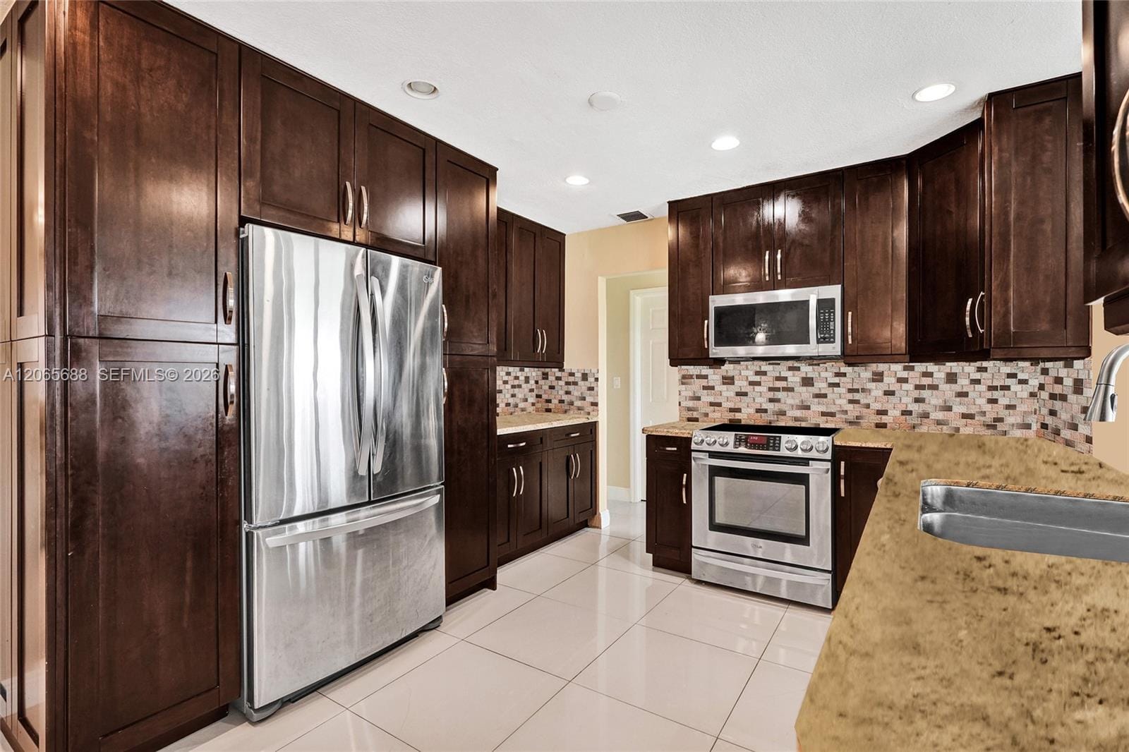 215 SE 3rd Avenue 501C — photo 3