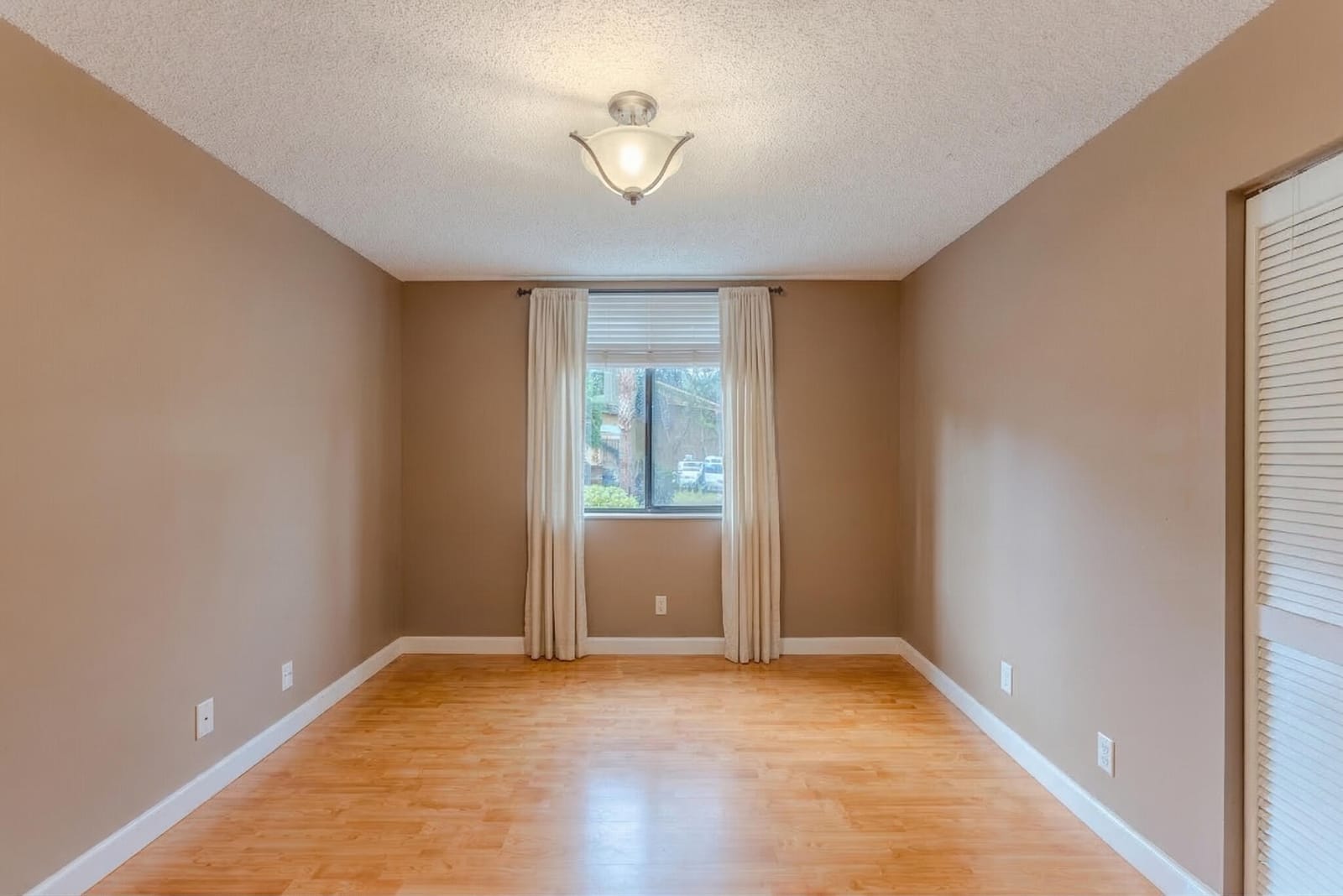 10527 NW 10TH Street B-130 — photo 10