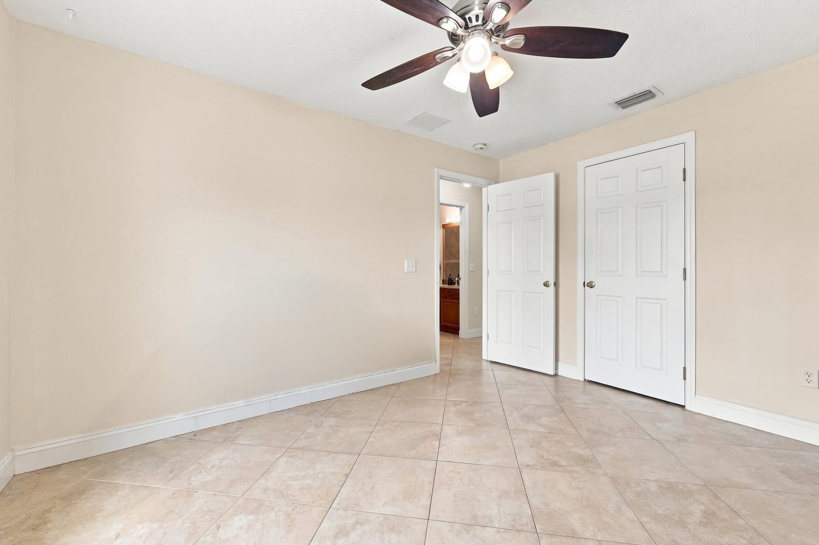 381 NE Surfside Avenue, Port St. Lucie, FL 34983 photo 27