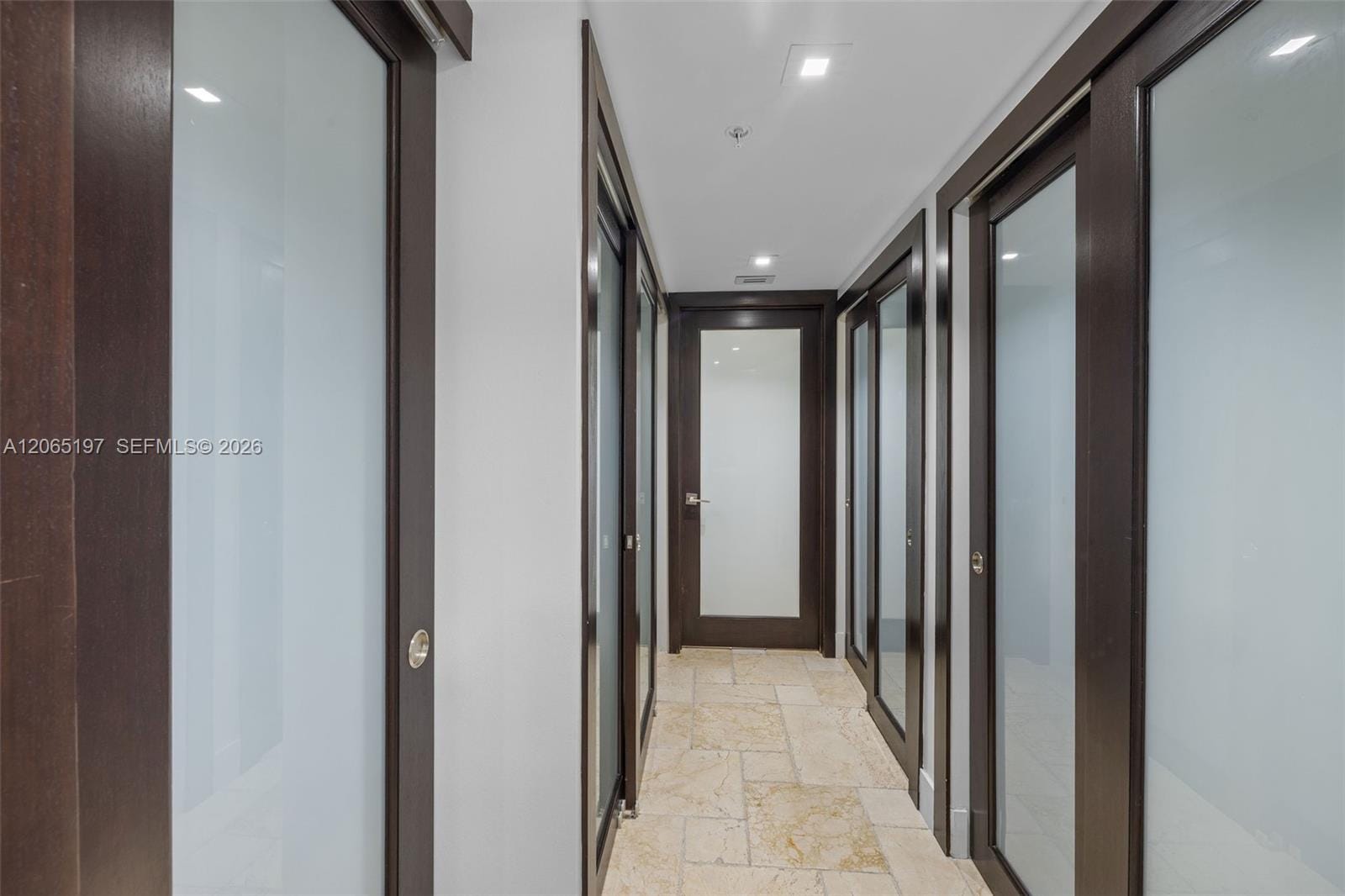 2625 Collins Avenue 402 — photo 2