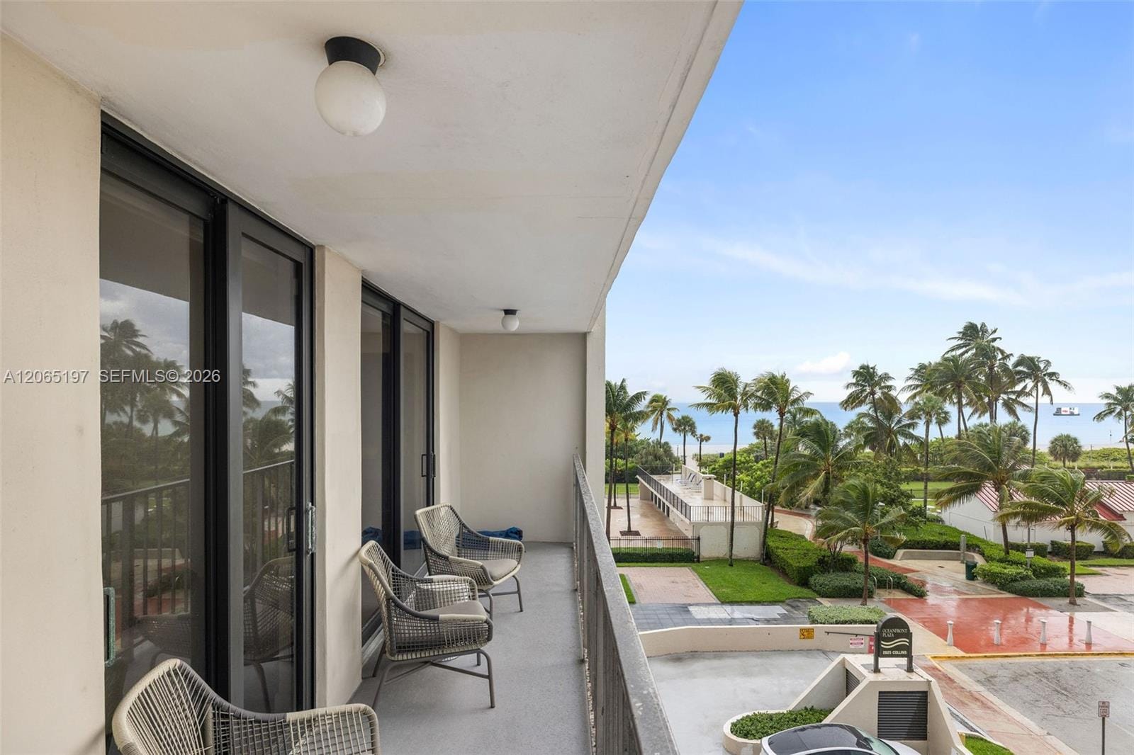 2625 Collins Avenue 402 — photo 3