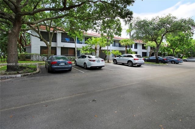 831 Lyons Road 23101, Coco Parc, Coconut Creek, FL