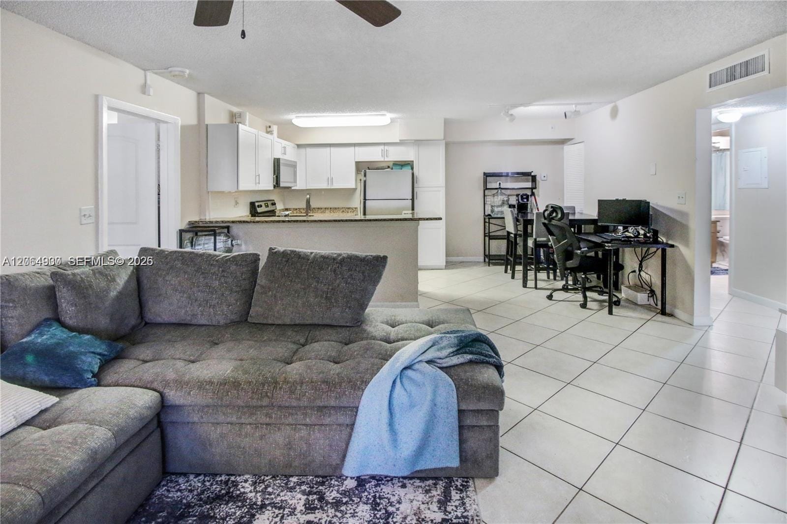831 Lyons Road 23101 — photo 7