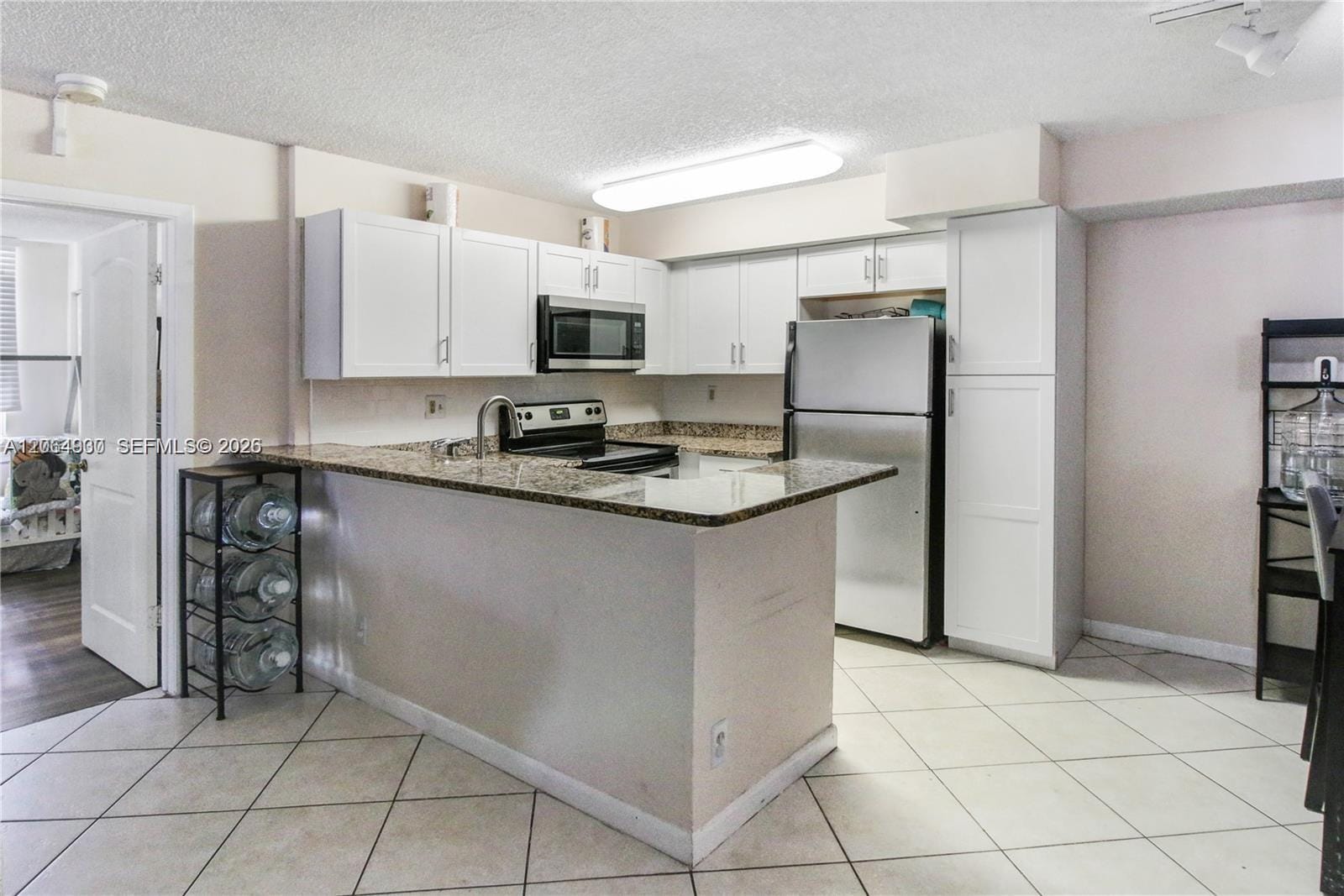 831 Lyons Road 23101 — photo 9