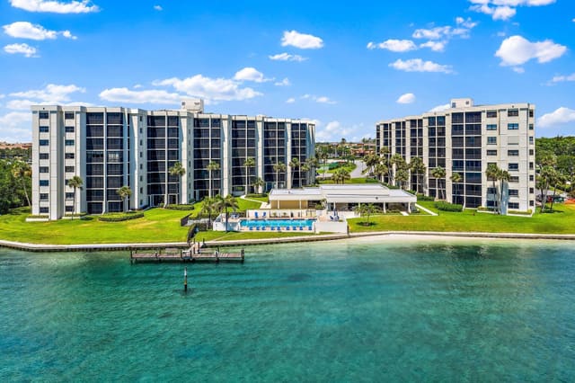 19800 N SANDPOINTE BAY N Drive N 201, Tequesta, FL 33469