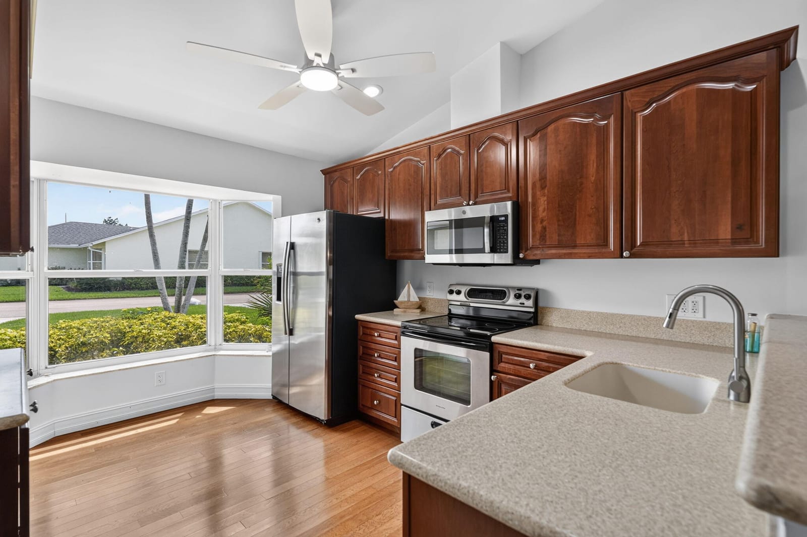 10924 SE STONEHILL Lane — photo 7