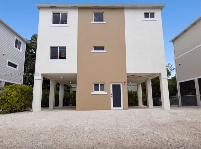 17 Lakeview Drive, Key Largo Park Amd, Key Largo, FL
