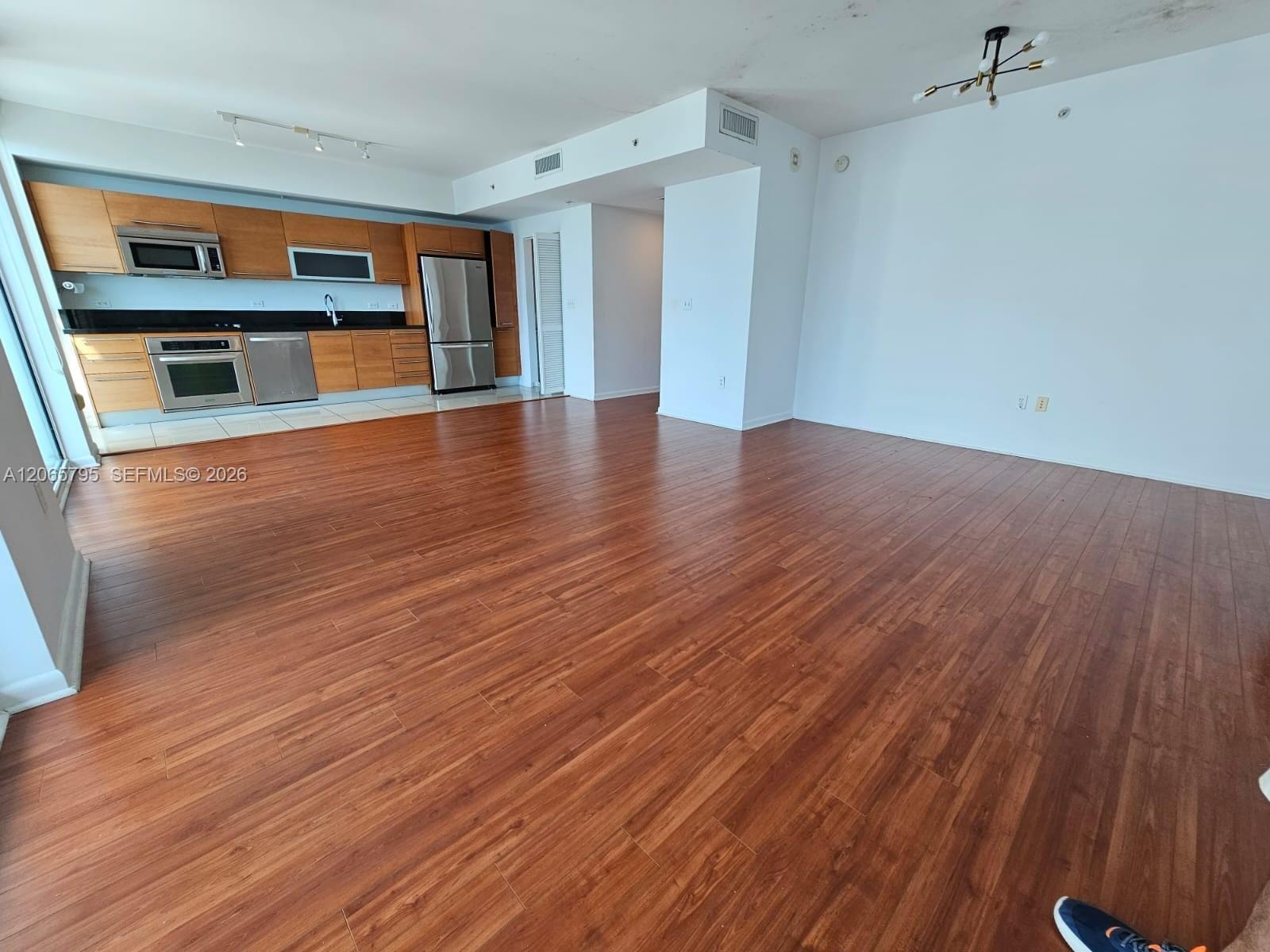 244 Biscayne Boulevard 3707 — photo 5