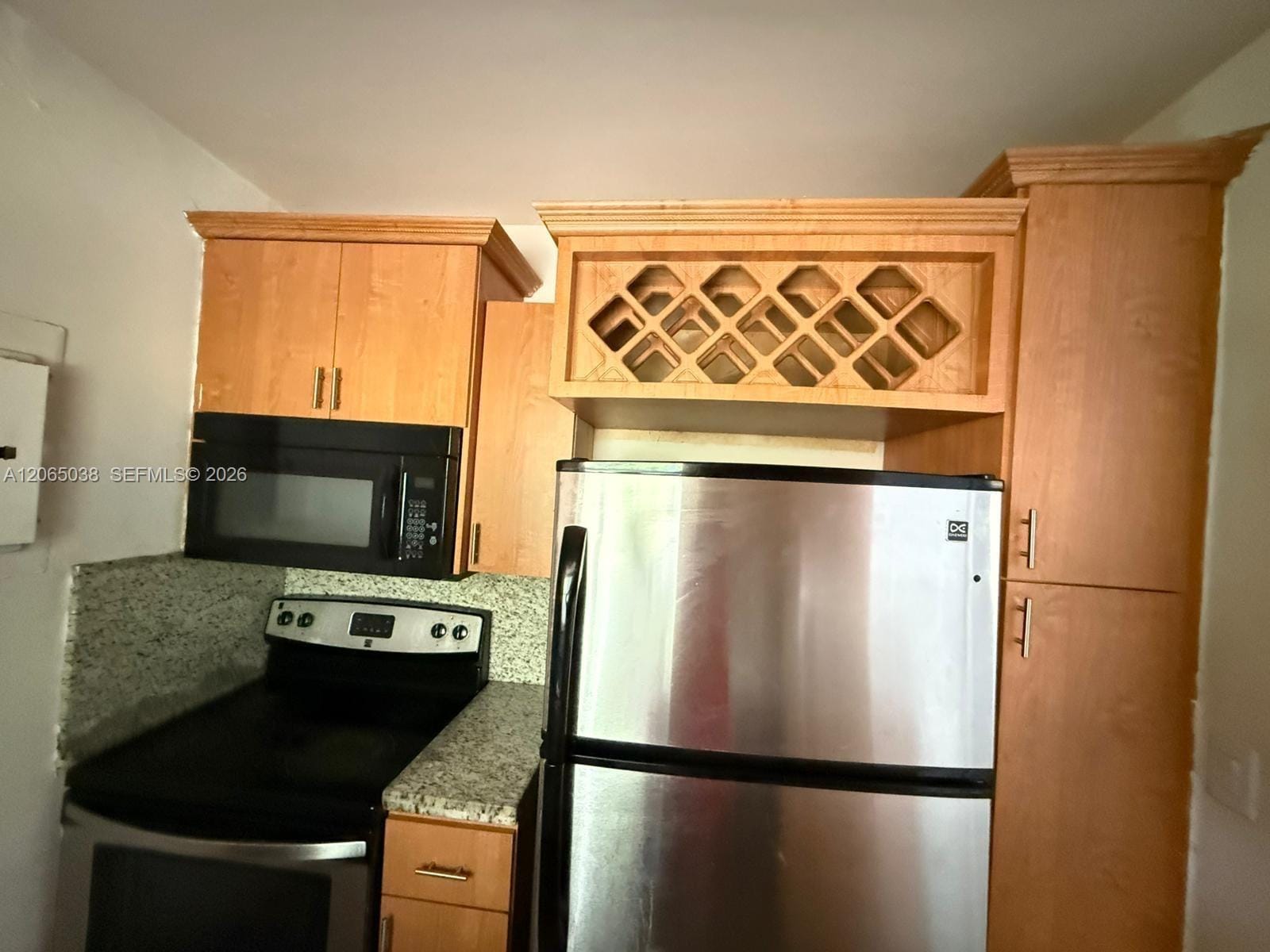 951 NE 157th Terrace — photo 6