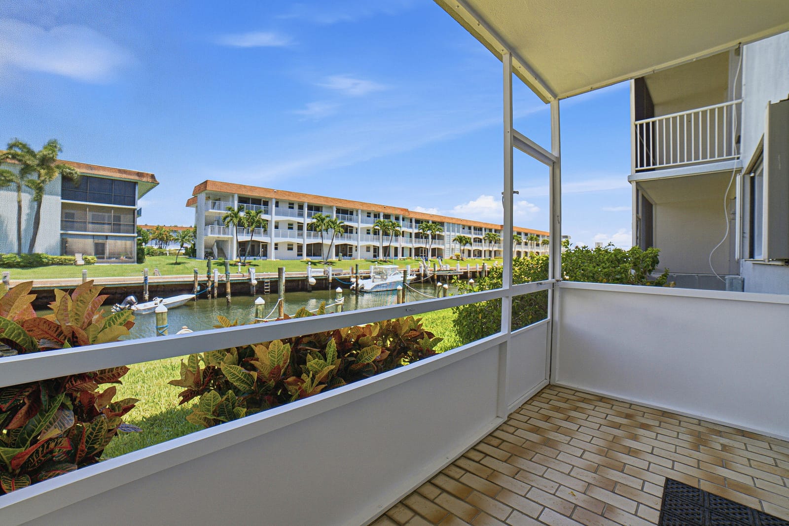 111 Doolen Court 110, North Palm Beach, FL 33408 photo 18