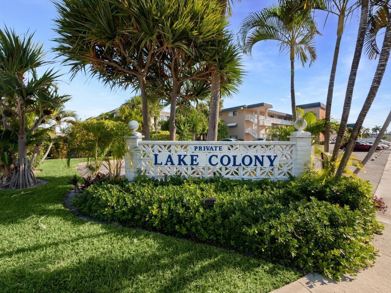 111 Doolen Court 110, North Palm Beach, FL 33408