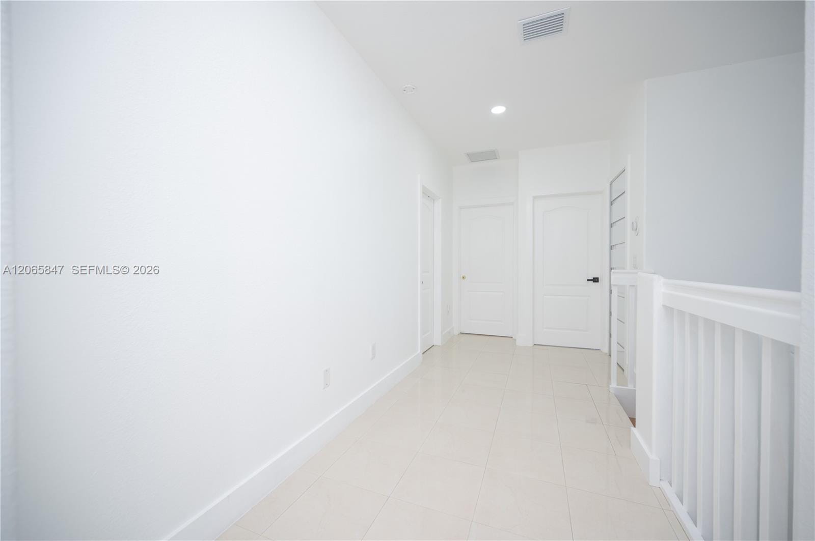1046 NE 17th Terrace — photo 7