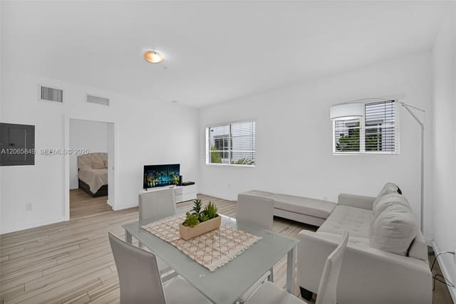 1560 Meridian Avenue 207, Miami Beach, FL 33139