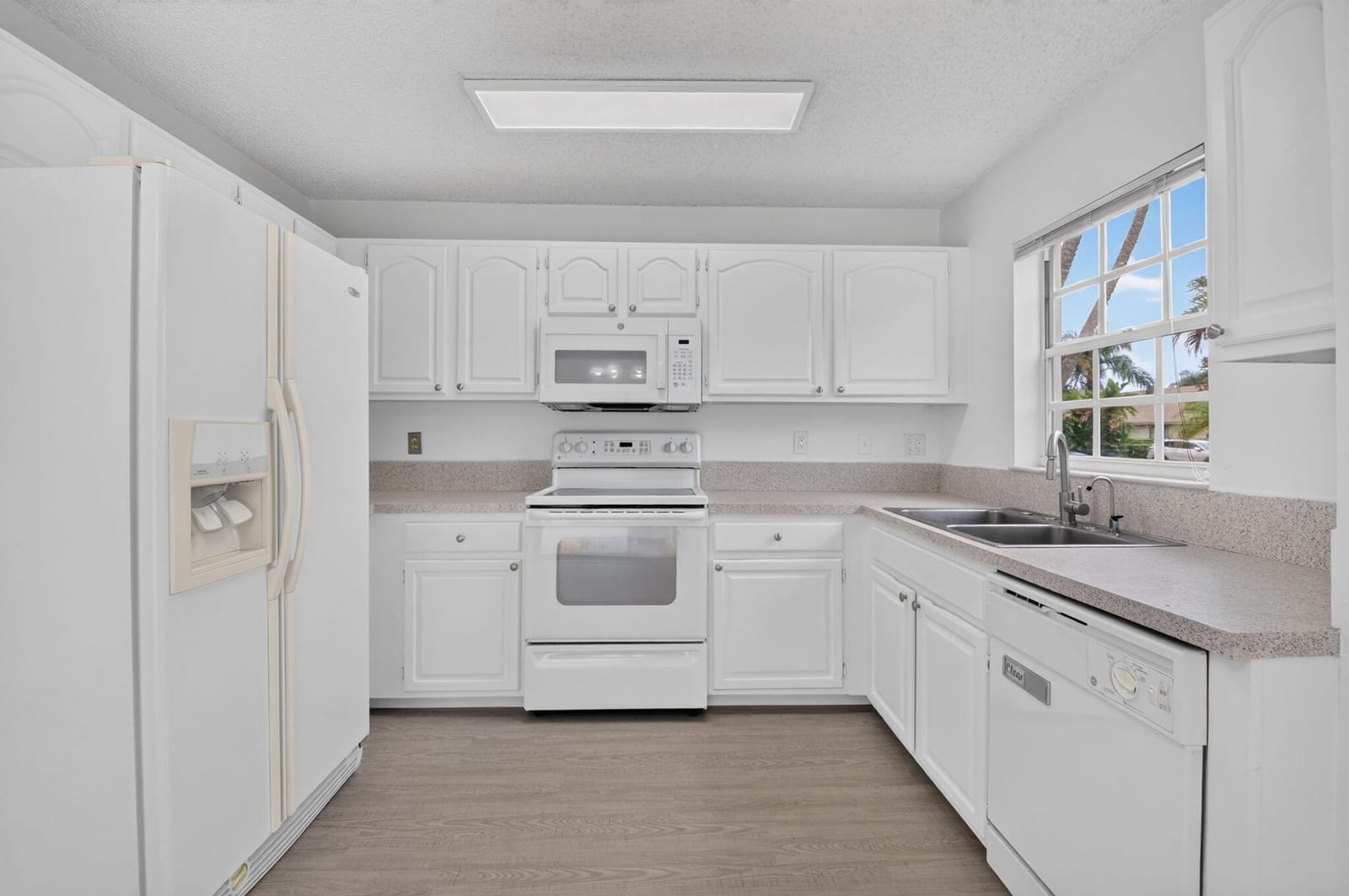 9621 BOCA GARDENS Circle N C — photo 11