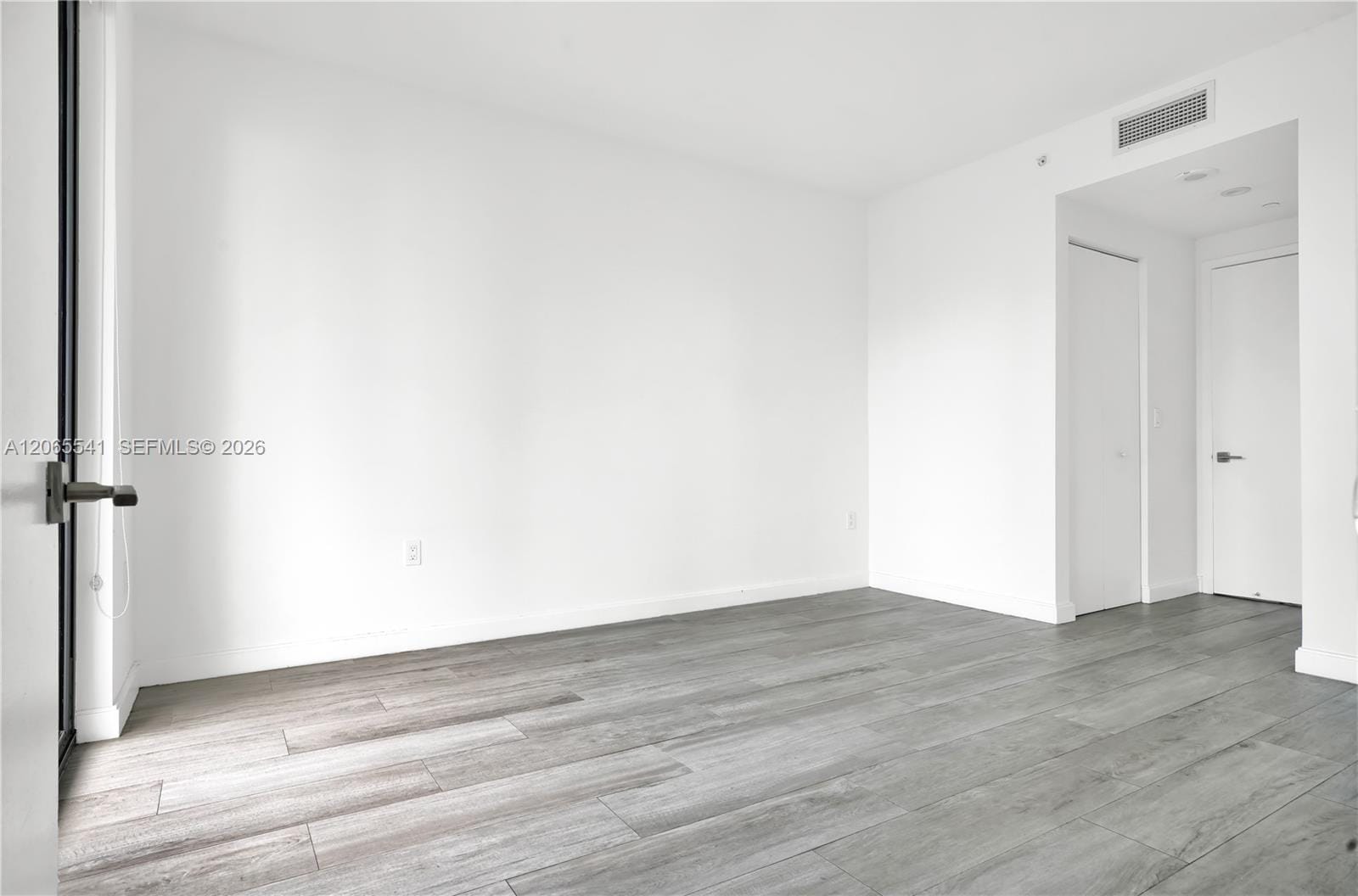 55 SW 9th Street 3504, Miami, FL 33130 photo 13