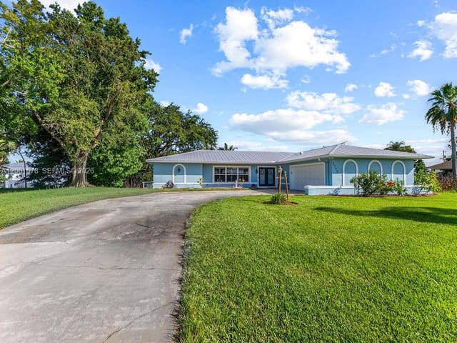 1786 SE Westmoreland Boulevard, Port St. Lucie, FL 34952