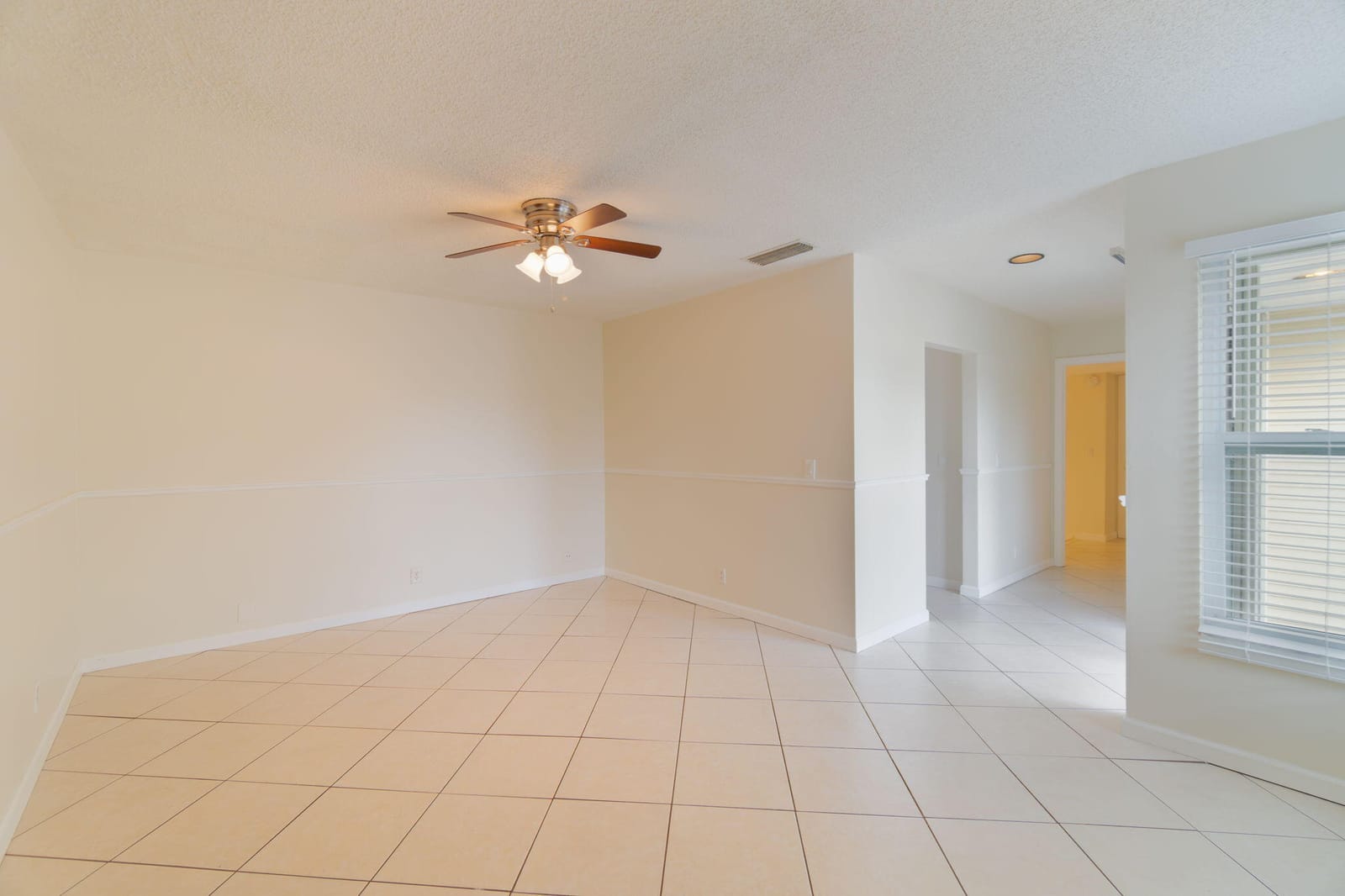 1530 Shaker Circle — photo 12