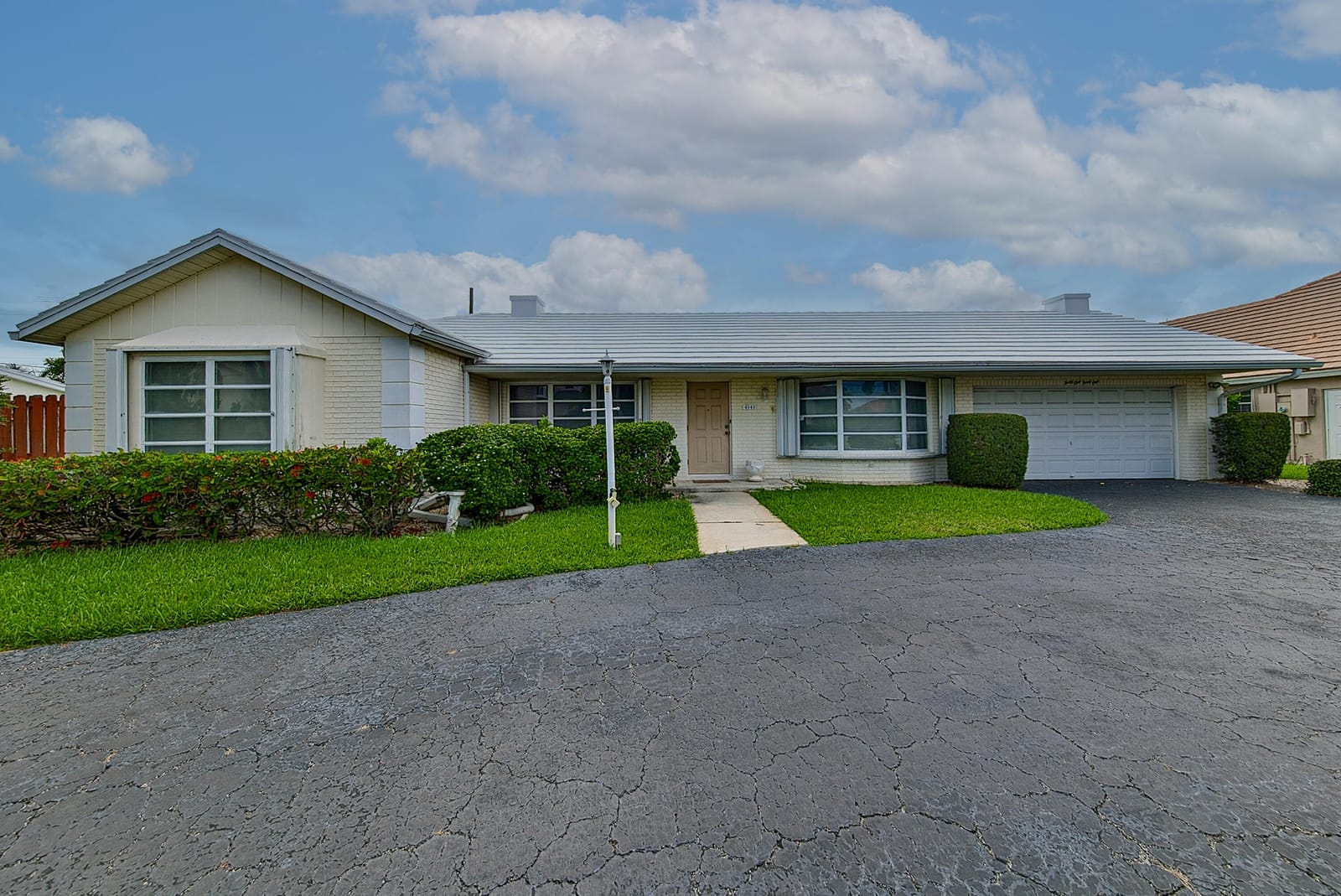 4141 NE 23RD Avenue, Lighthouse Point, FL 33064