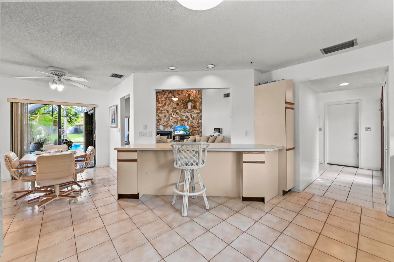 7131 NW 3rd Avenue, Boca Raton, FL 33487 photo 14