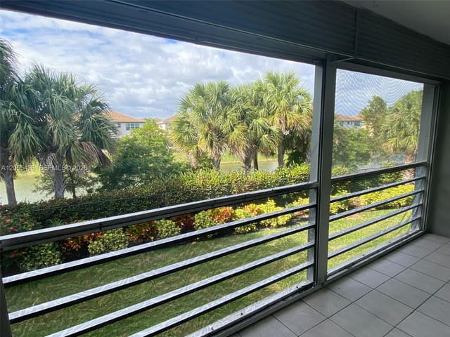 4291 NW 9th Avenue 202, Crystal Greens Condo, Deerfield Beach, FL