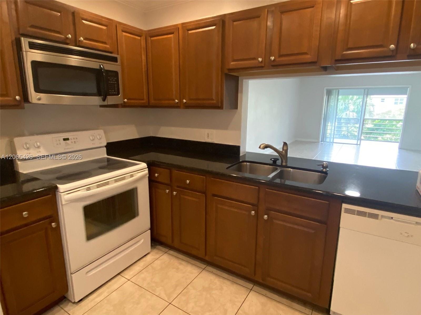 4291 NW 9th Avenue 202 — photo 5