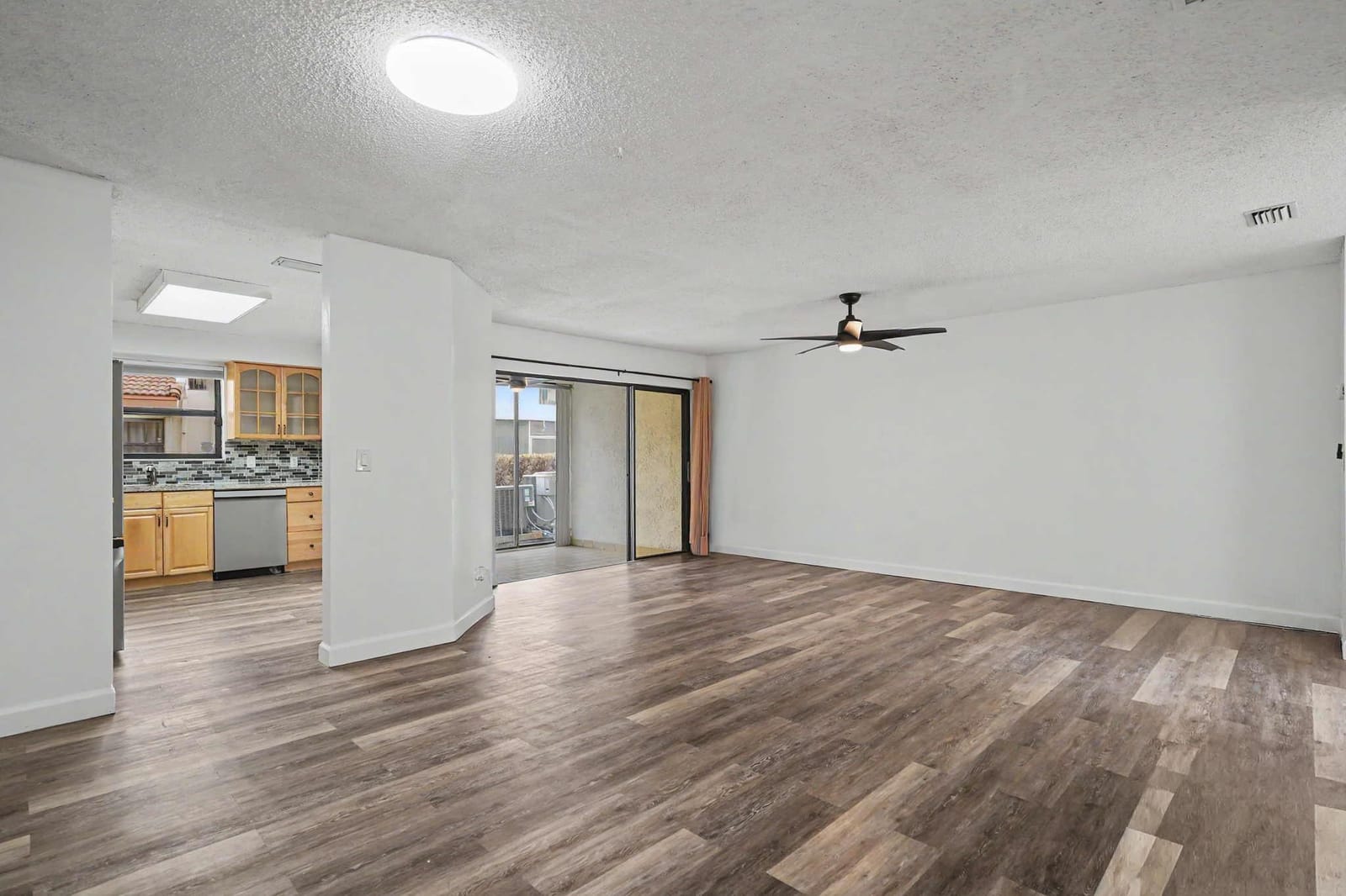 3405 EMERALD OAKS Drive 207 — photo 12