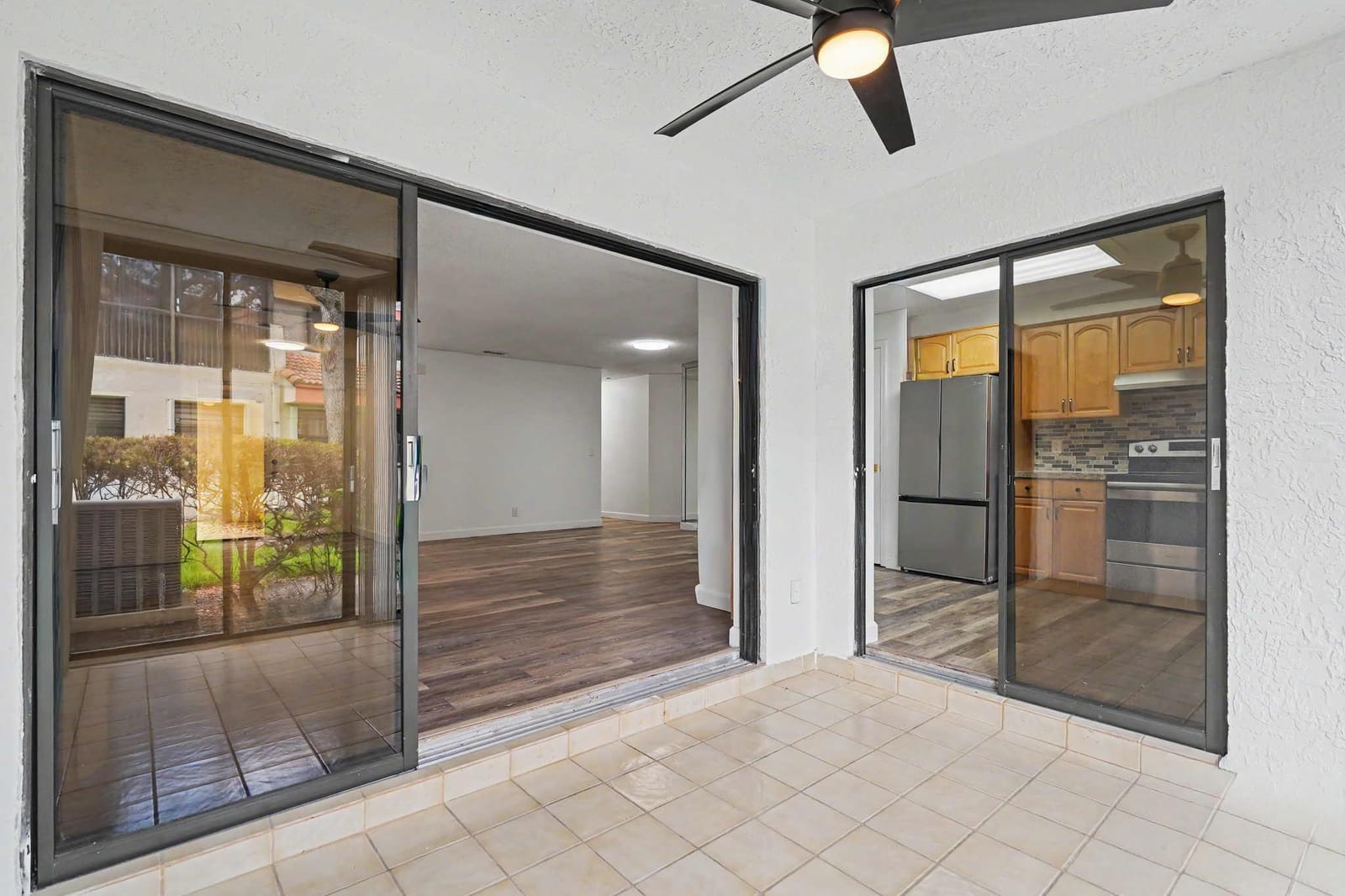 3405 EMERALD OAKS Drive 207, Hollywood, FL 33021 photo 15