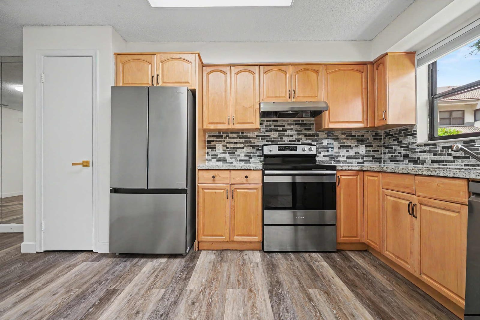 3405 EMERALD OAKS Drive 207, Hollywood, FL 33021 photo 21