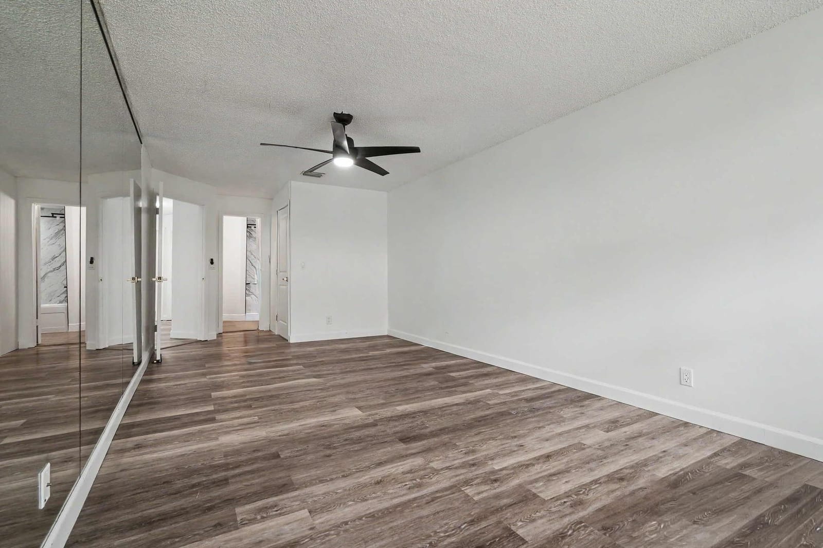 3405 EMERALD OAKS Drive 207, Hollywood, FL 33021 photo 29