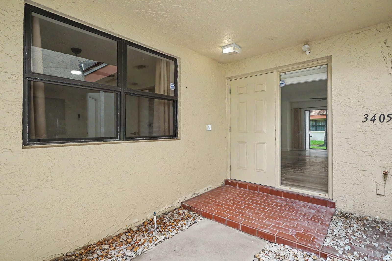 3405 EMERALD OAKS Drive 207 — photo 6