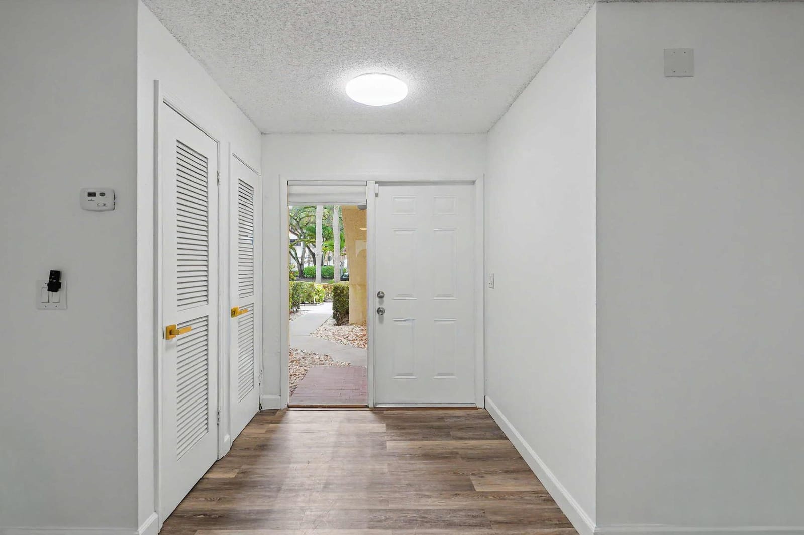3405 EMERALD OAKS Drive 207 — photo 7