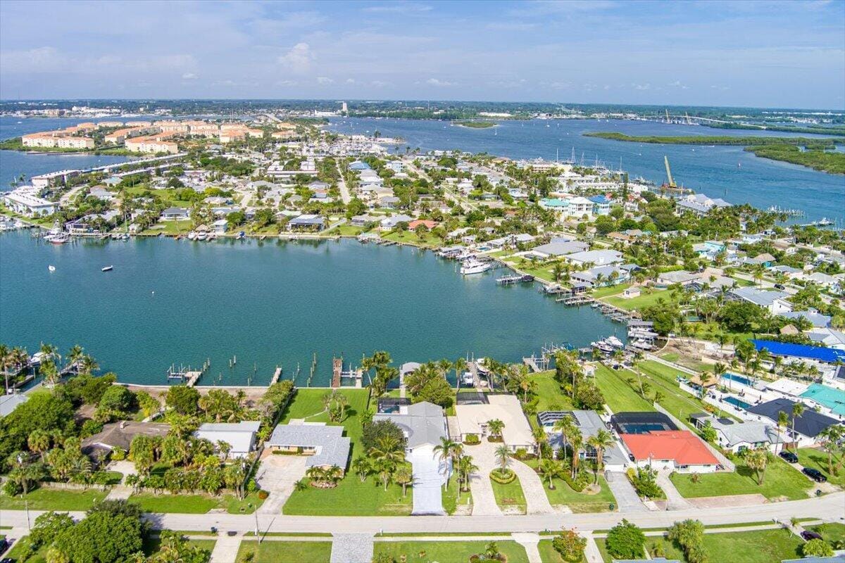 309 FERNANDINA Street, Hutchinson Island, FL 34949 photo 28
