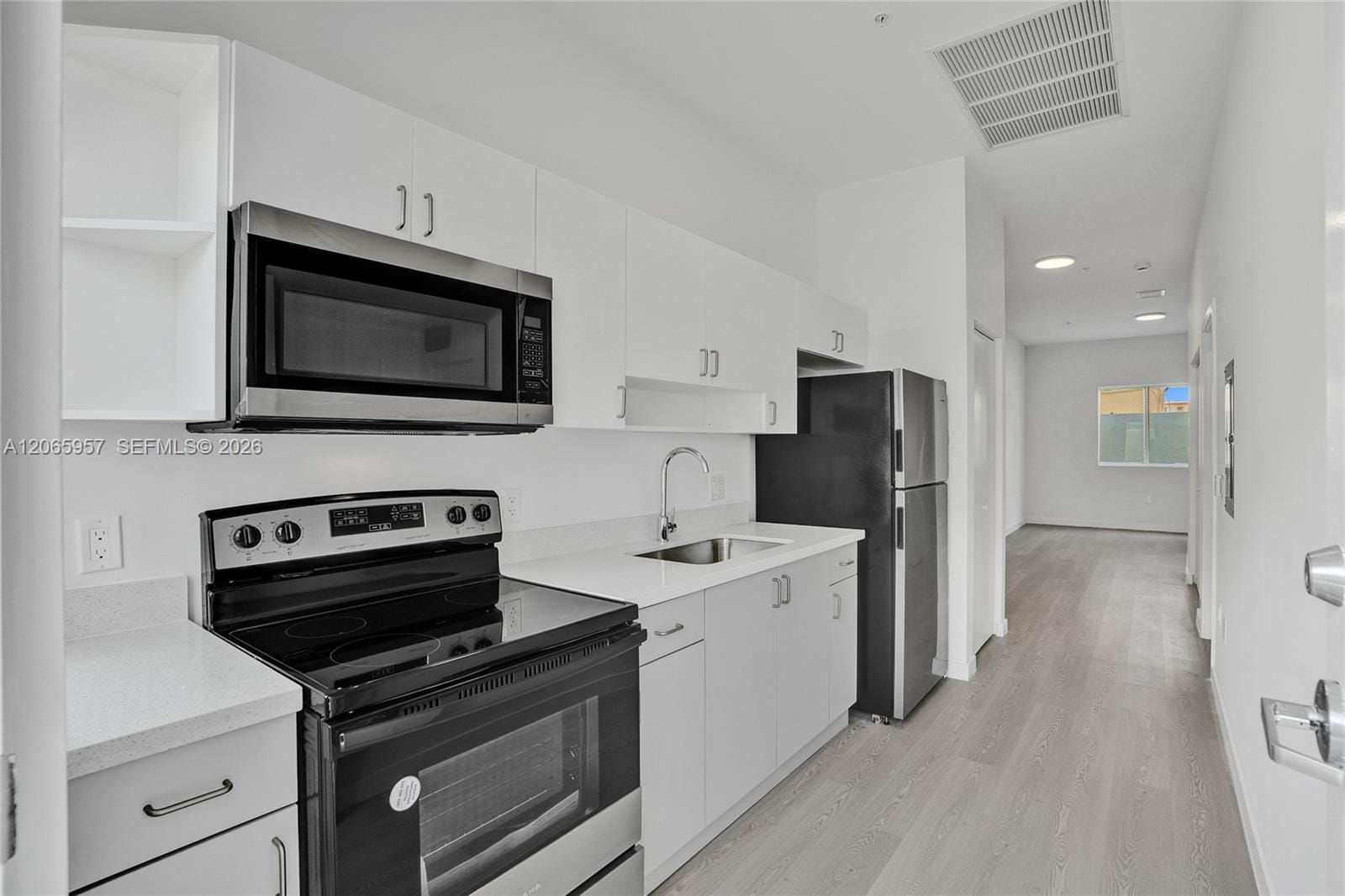 1567 NW 1st Street 6 — photo 1