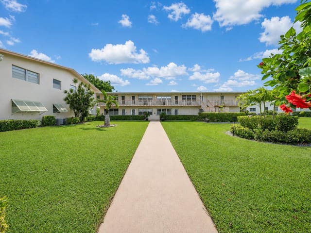 43 BERKSHIRE B, sold in Berkshire A Thru K Condos, West Palm Beach, FL