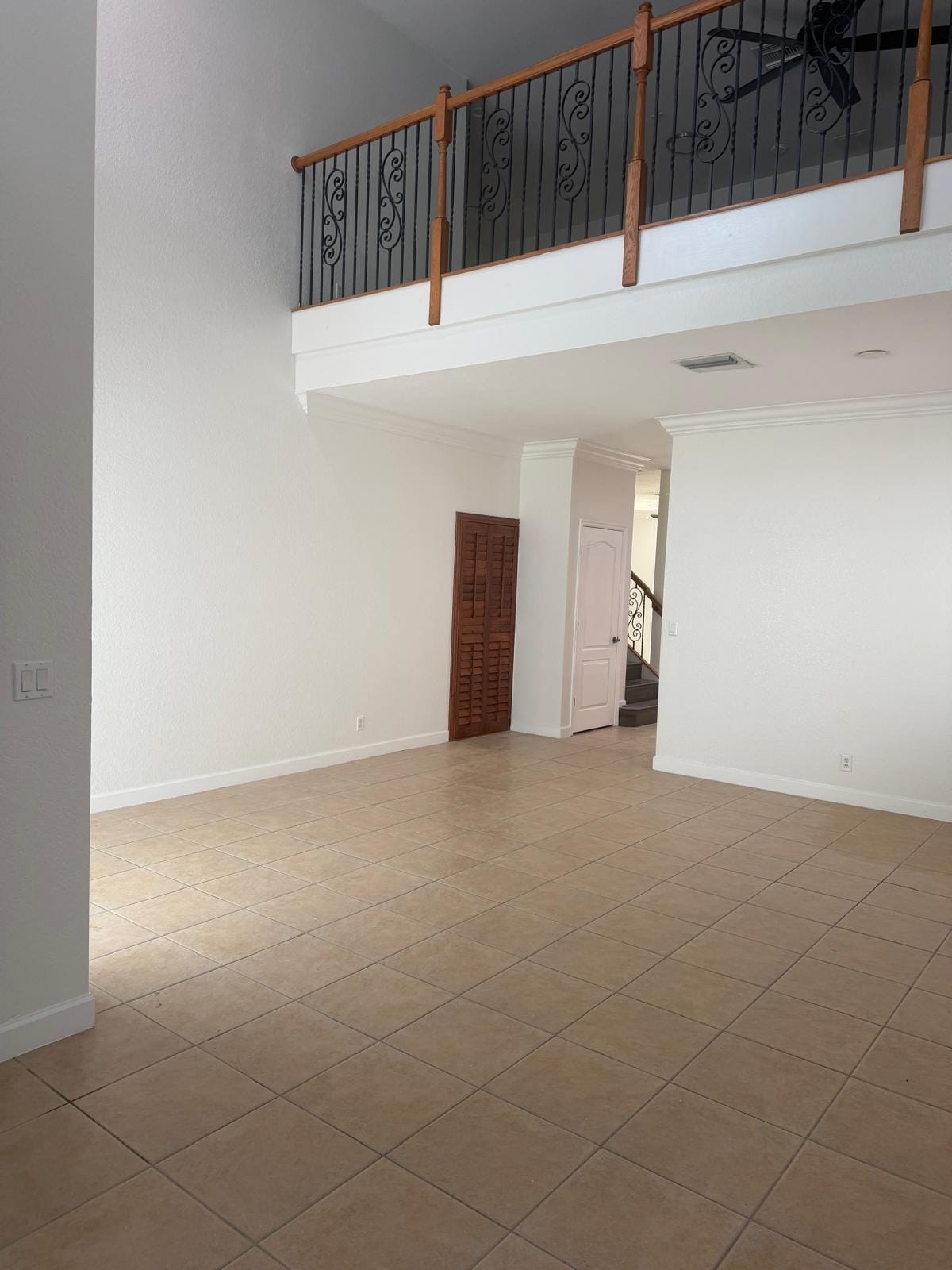 307 BERENGER Walk — photo 6