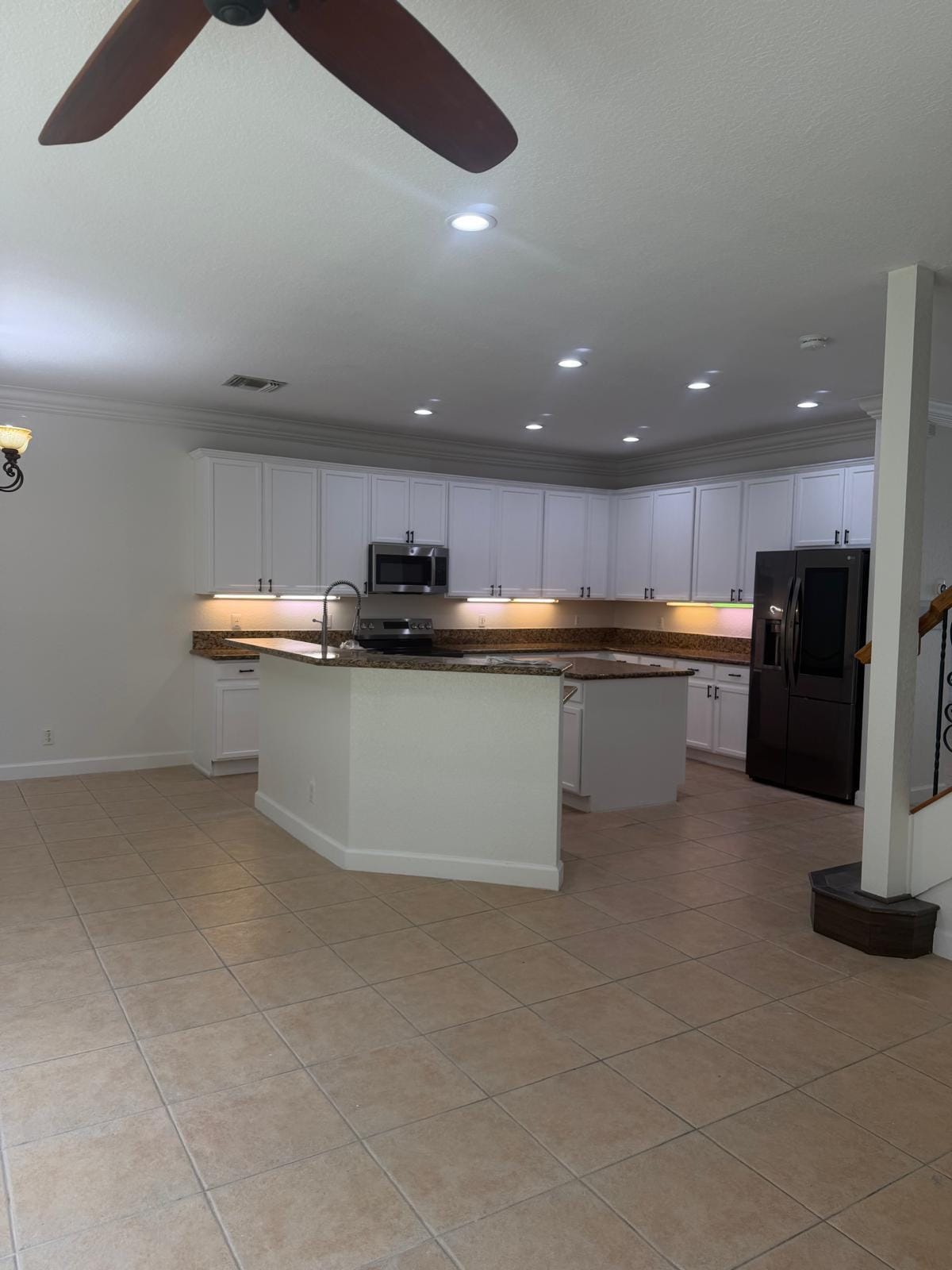 307 BERENGER Walk — photo 4