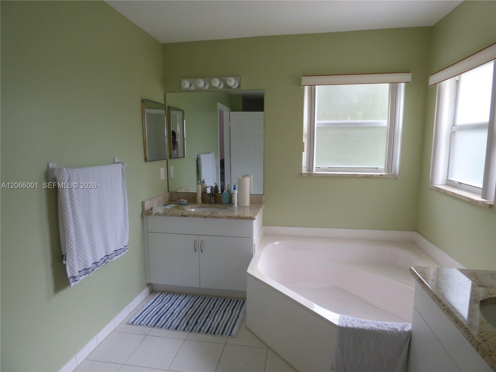 474 SW 205th Avenue — photo 10