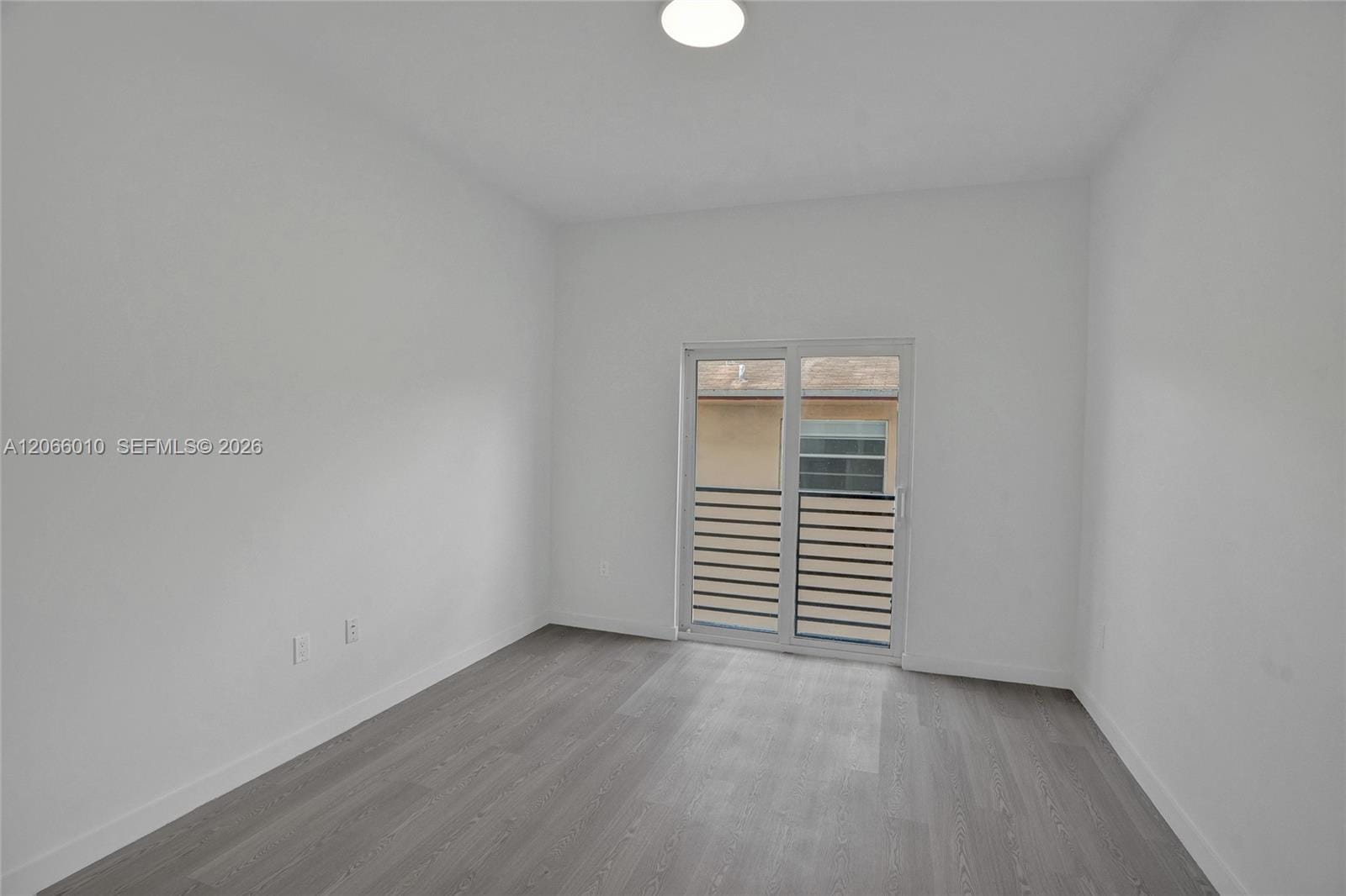 1567 NW 1st Street 10 — photo 12