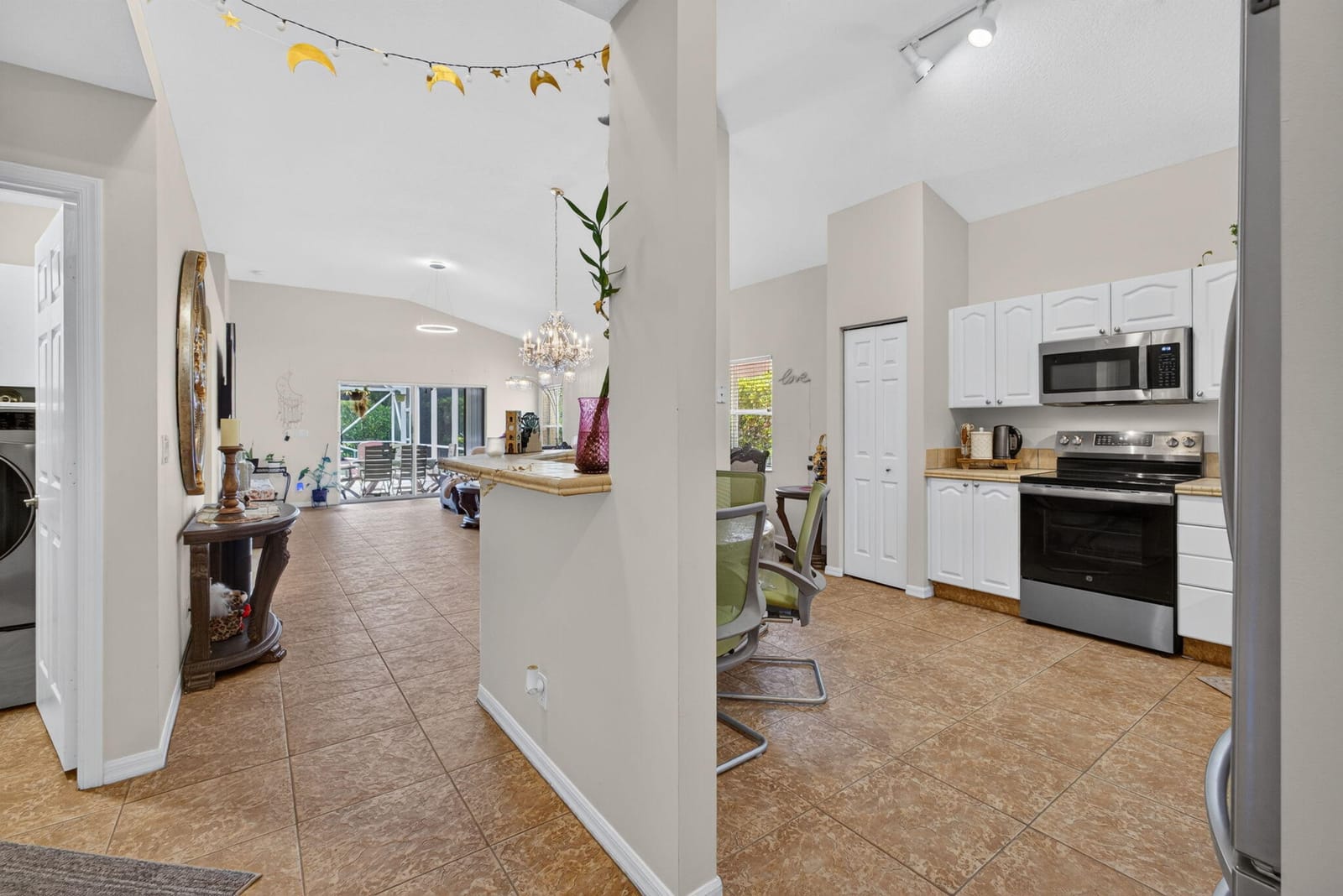 8058 Via Hacienda, Riviera Beach, FL 33418 photo 15