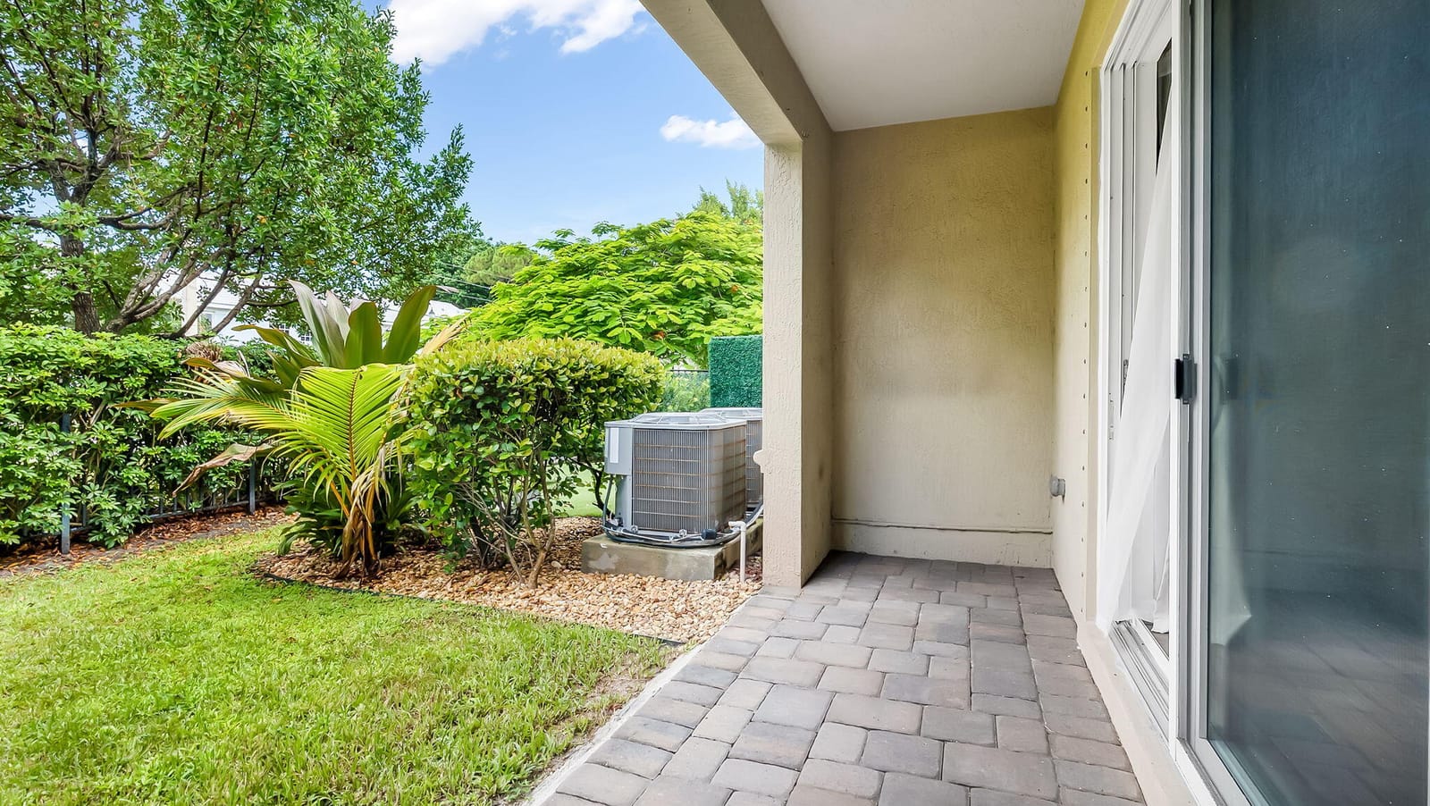 366 SE 1ST Way, Deerfield Beach, FL 33441 photo 15